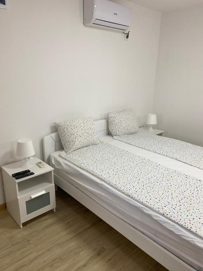 Garden Apartmani 3 Belgrado Exterior foto
